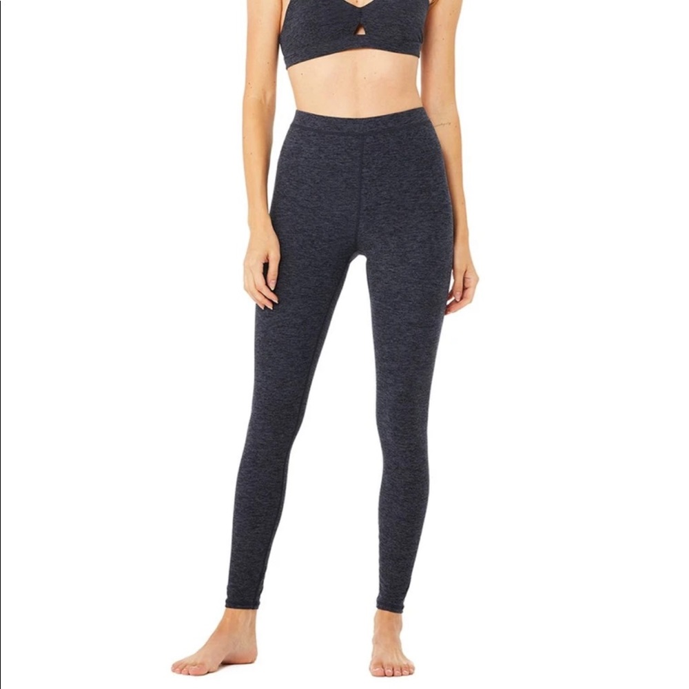 High-Waist Alosoft Flow Legging - image 1